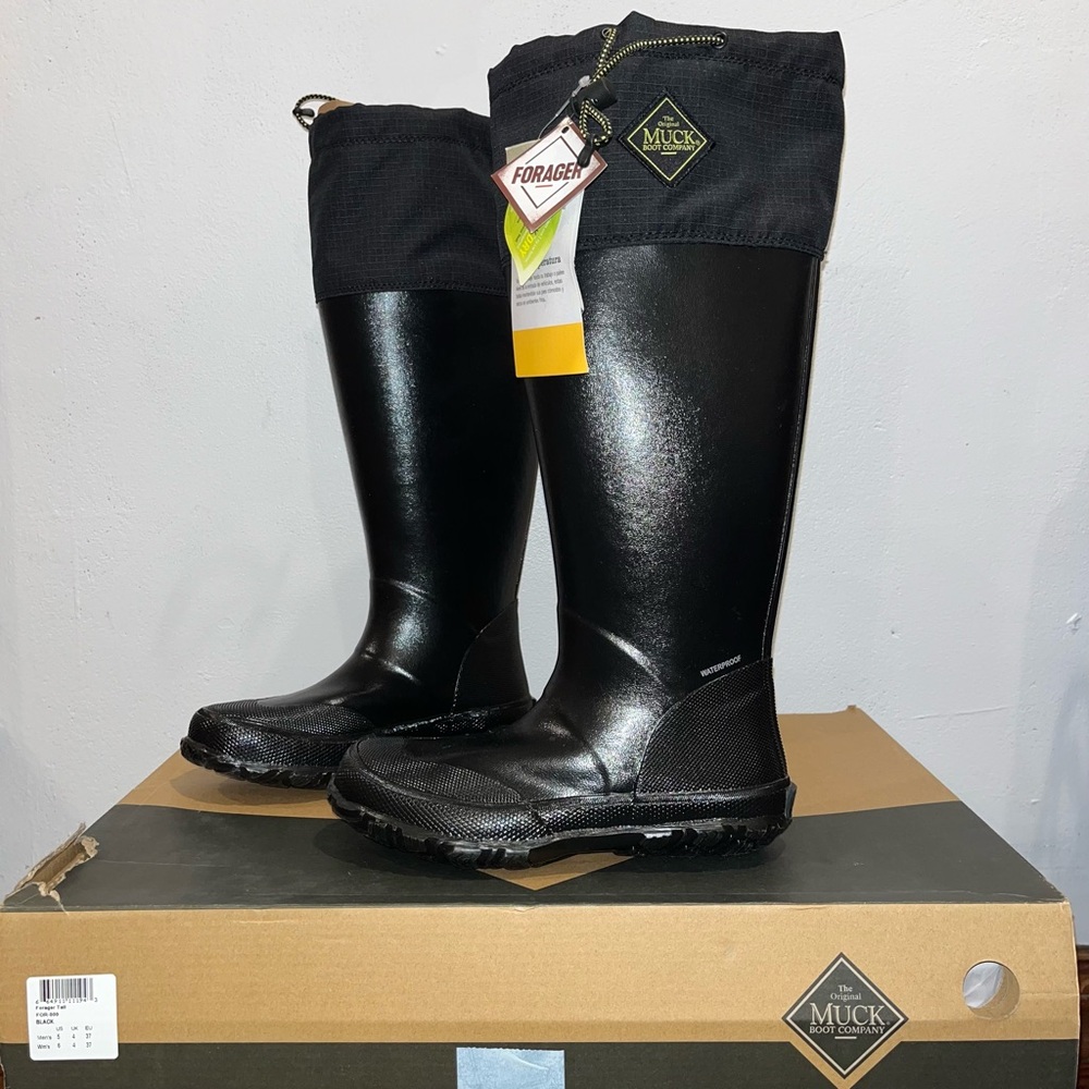 NWT Muck Boot Co Forager Boot Size 6
